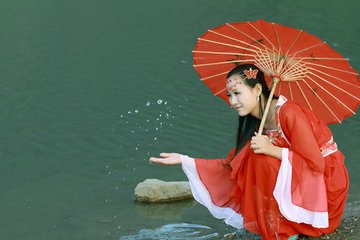 床上的爱欲故事未删减资源